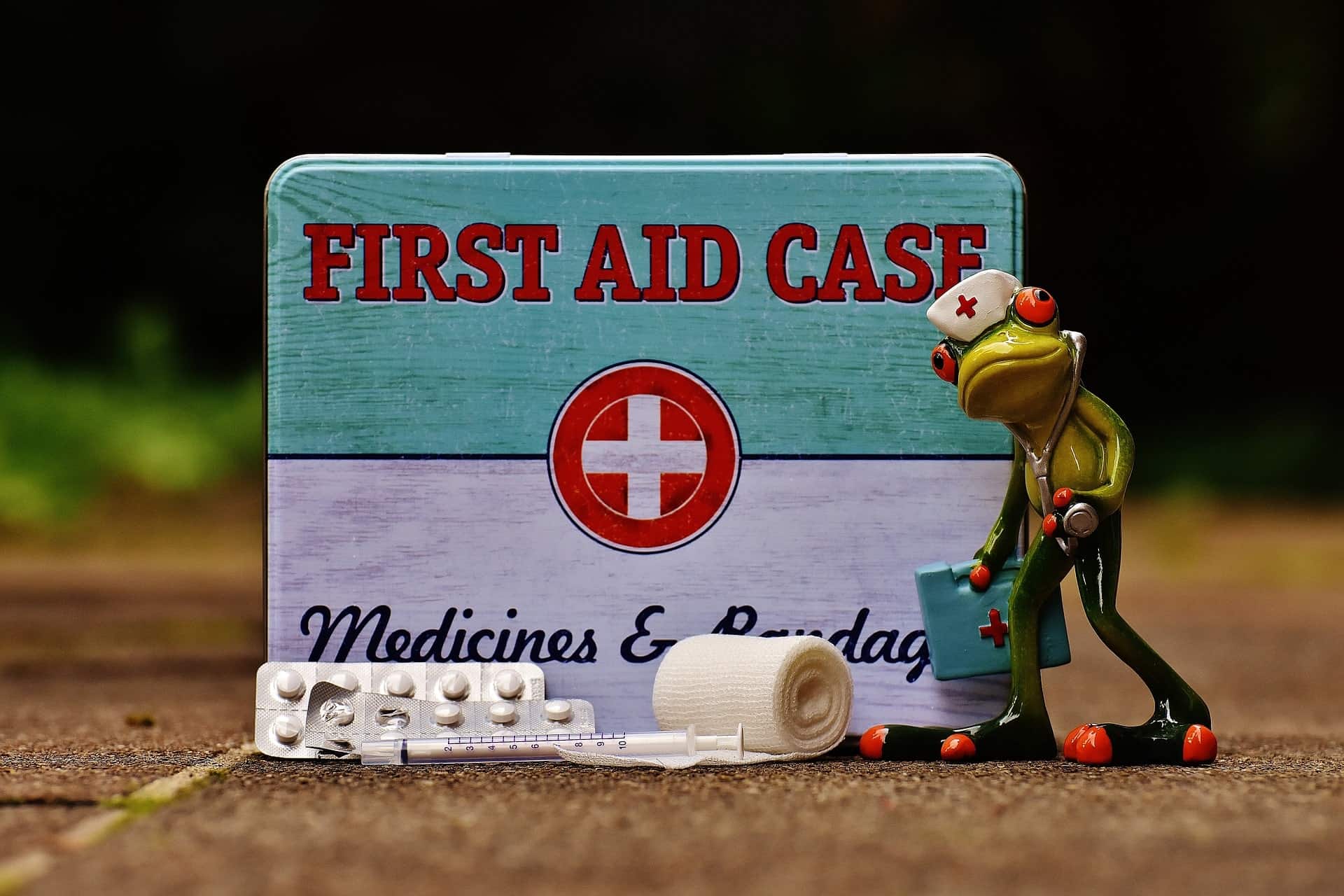 Camping First Aid Checklist For All Your Cuts & Scrapes