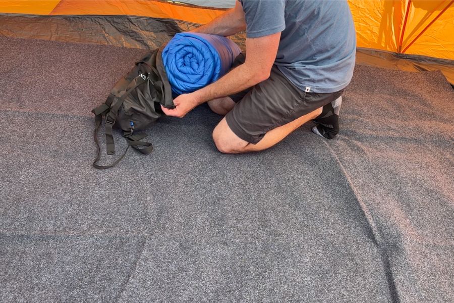 How to Fold a Sleeping Bag Like a Pro (Step-by-Step Guide)