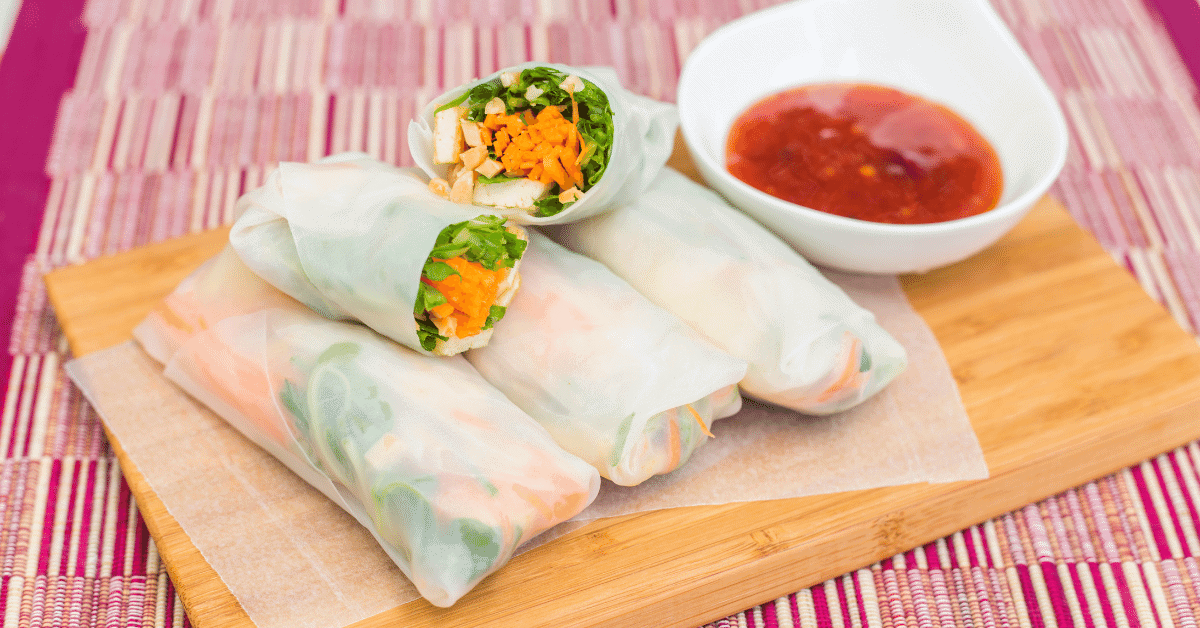 rice paper rolls and dipping sauce