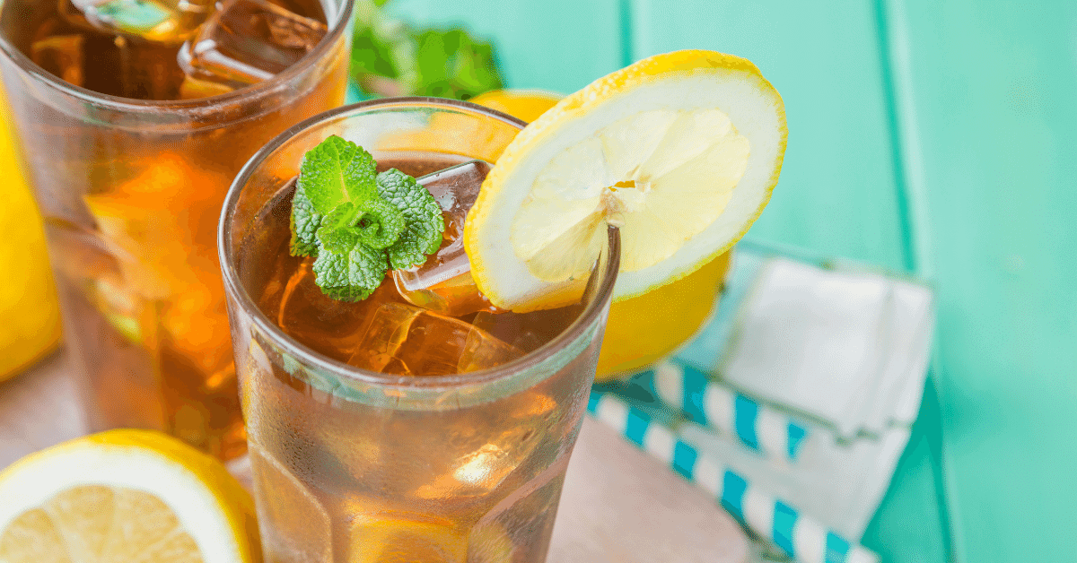 a cold glass of lemon iced tea