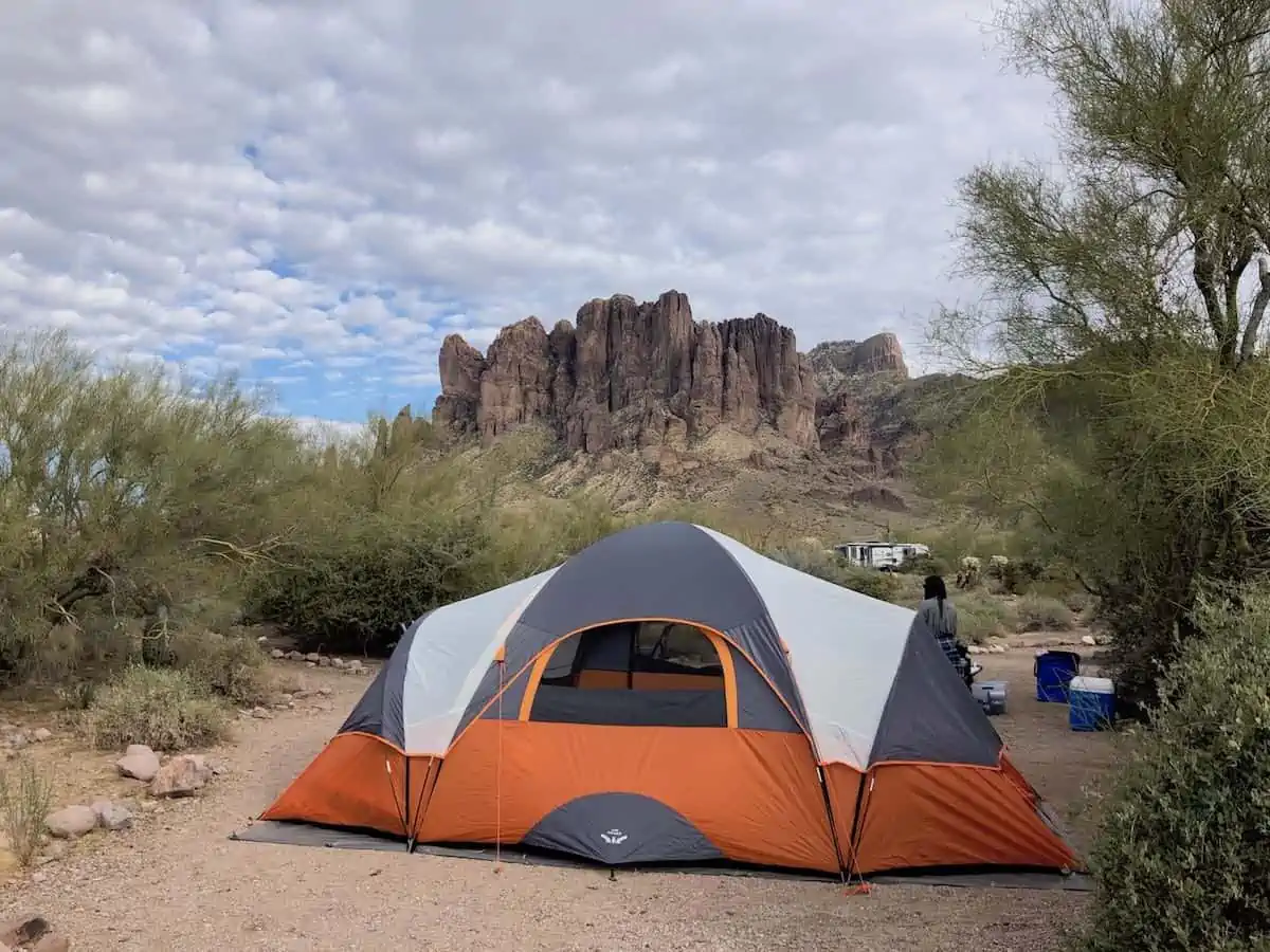 CORE 9 Person Extended Dome Camping