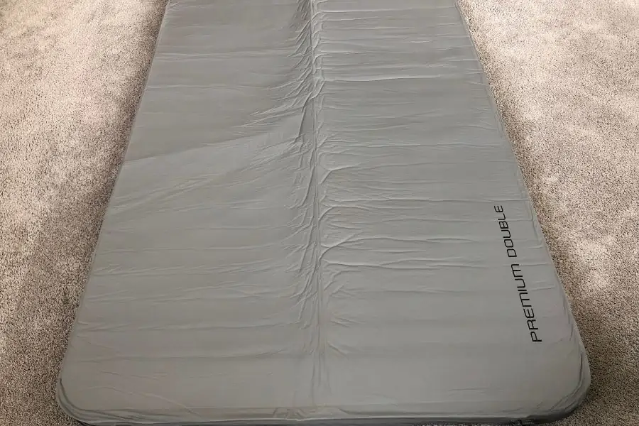 Use a Sleeping Pad (Not Air Mattress) in Winter