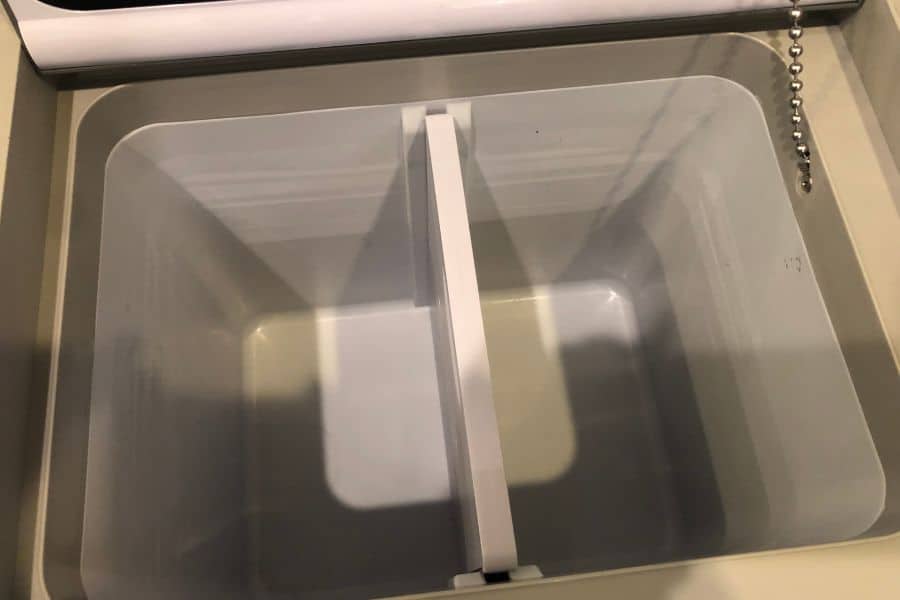 The BougeRV 30 Quart Cooler With Divider