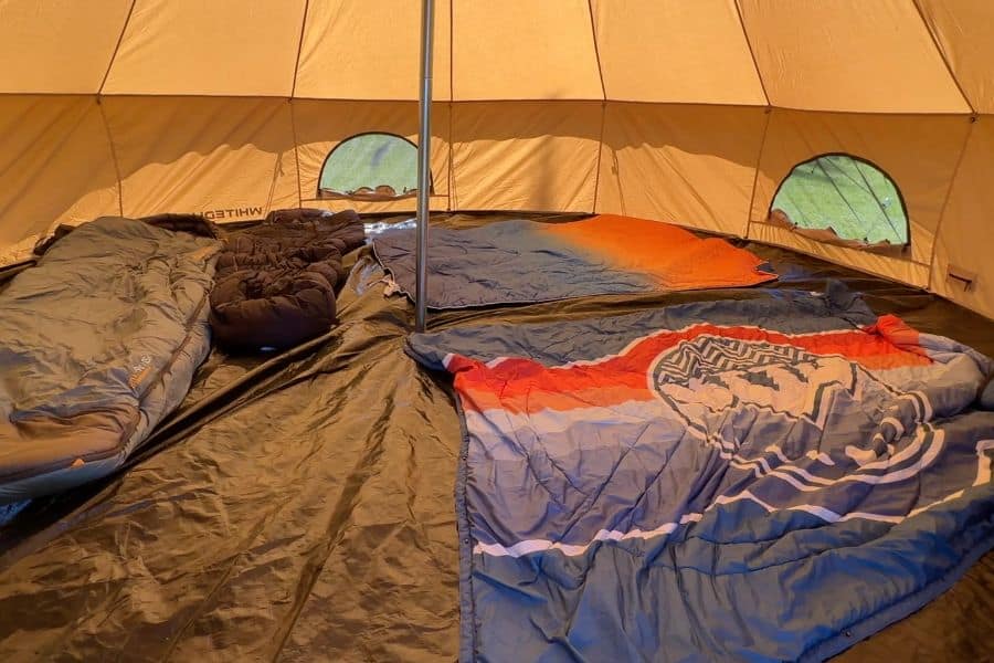 The huge interior can fit 6 adults comfortably or 3 to 4 if glamping
