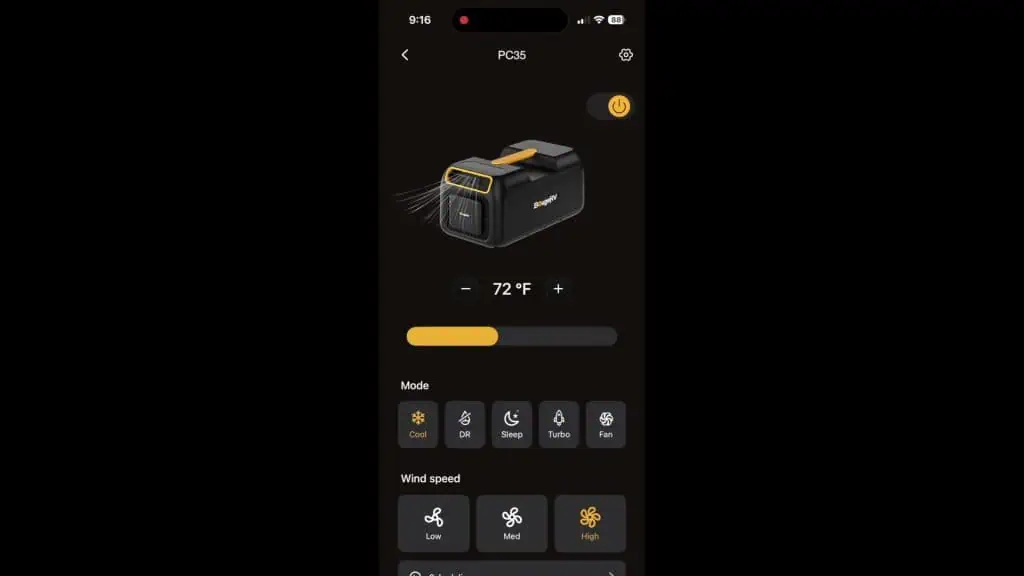 Interfaz de la aplicación complementaria BougeRV que muestra los modos Cool, DR, Sleep, Turbo y Fan, además de configuraciones de velocidad del viento a 72°F